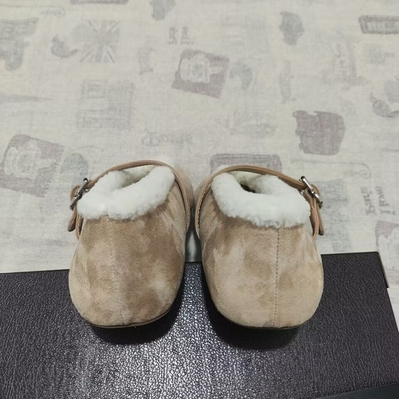 ALAIA Light Beige Suede Fleece-Lined Mary Jane Flat Shoes - Picture 3 of 7